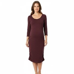 Isabel Maternity Midi Dress M Burgundy Black Ruched 3/4 Sleeve Maternity Stretch